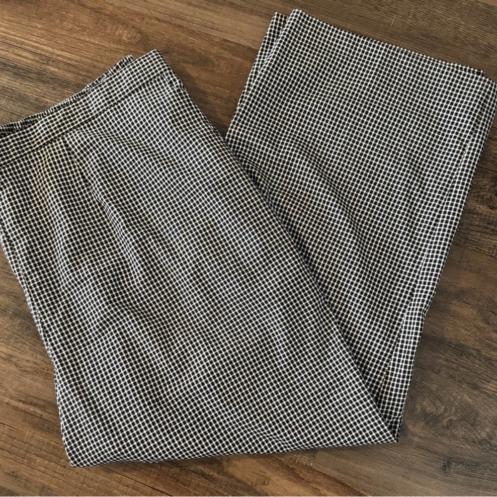 Alfred Dunner Women’s Size 24 Pants Gingham Capri Black White Beachy Career Wear